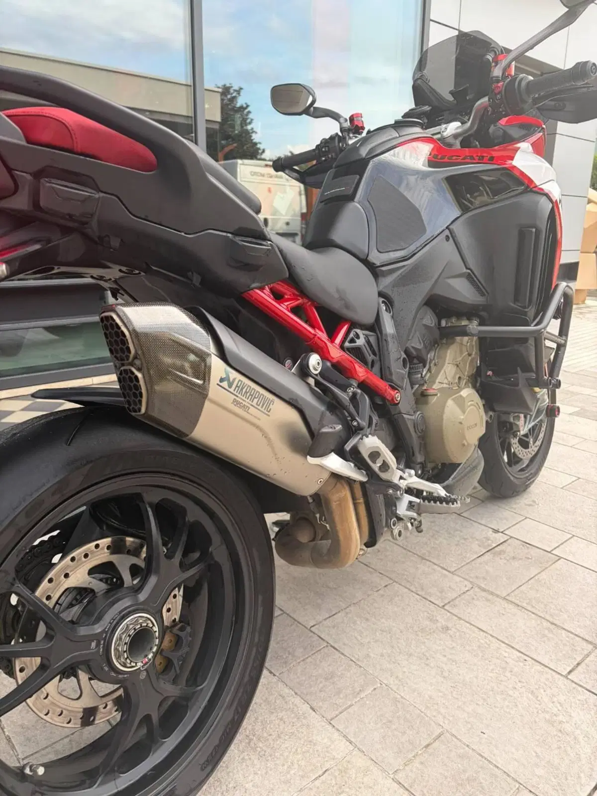 Ducati Multistrada V4 Pikes Peak (2021 - 24) (2)
