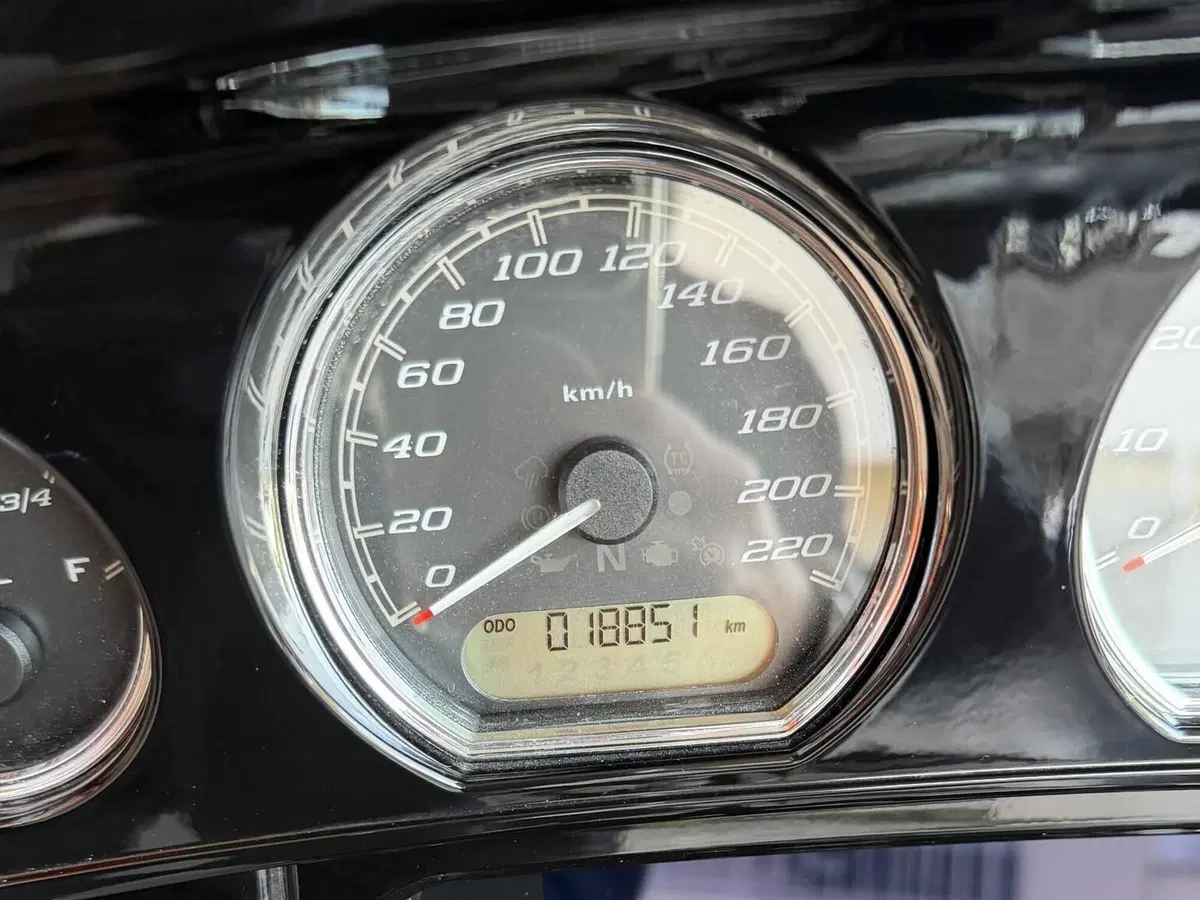 Harley-Davidson Street Glide Special (2021 - 23) (3)