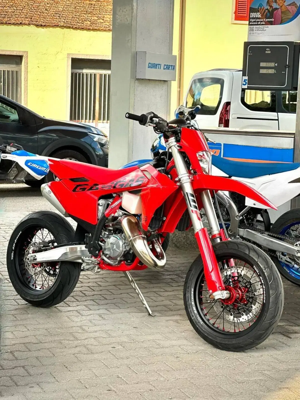 GASGAS EC 125 (2025) (2)