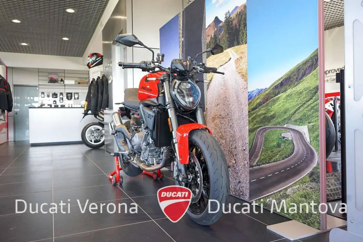 Ducati Monster 937 (2021 - 25) (3)