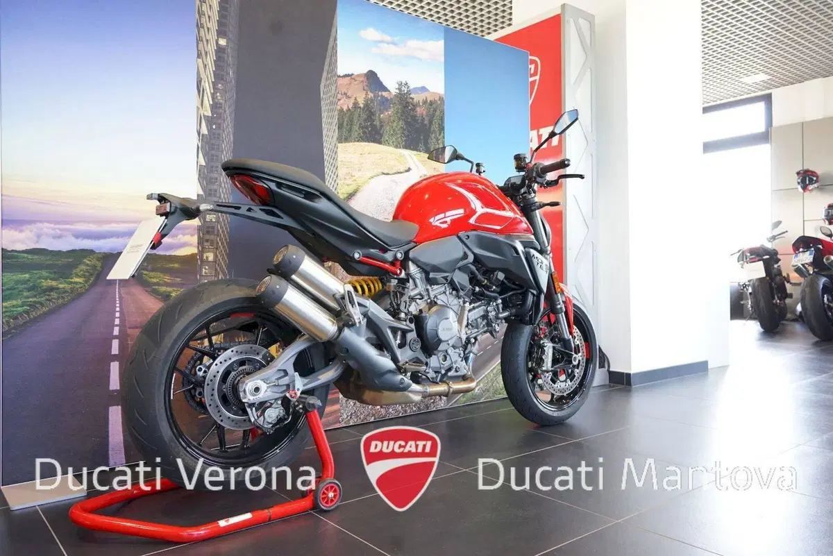 Ducati Monster 937 (2021 - 25) (4)