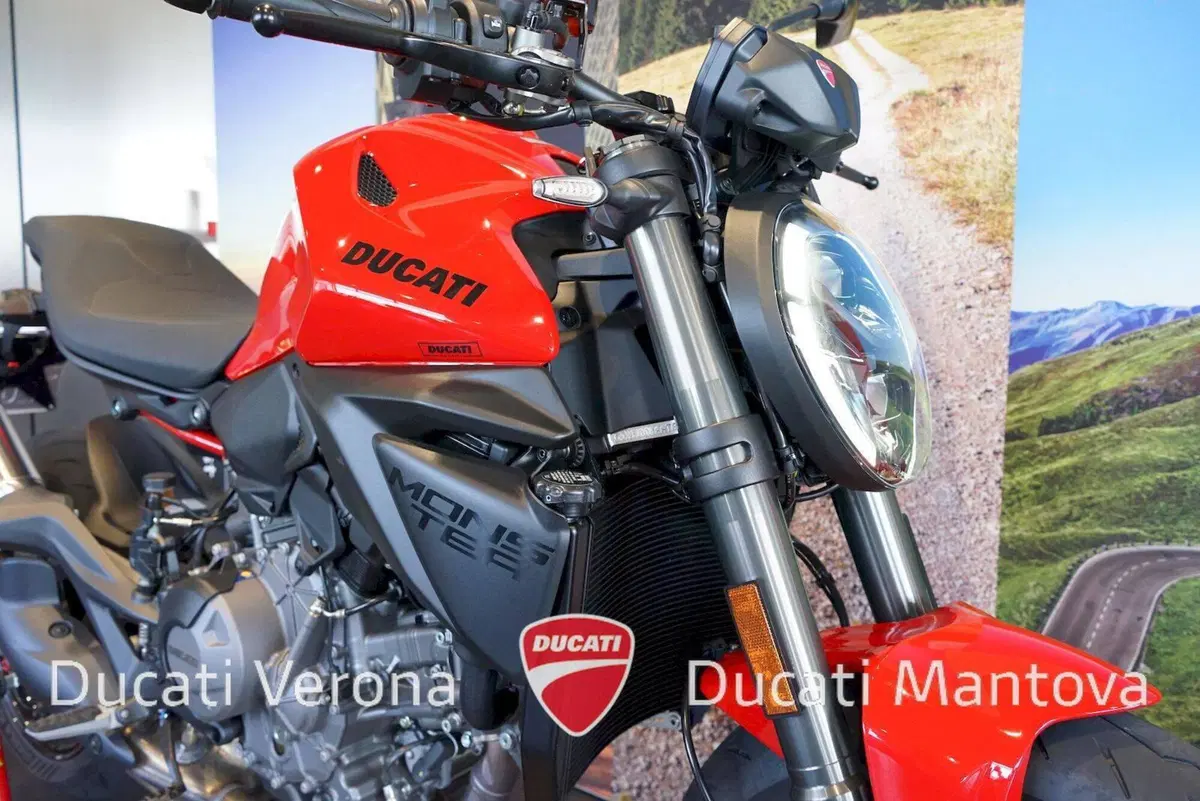 Ducati Monster 937 (2021 - 25) (8)