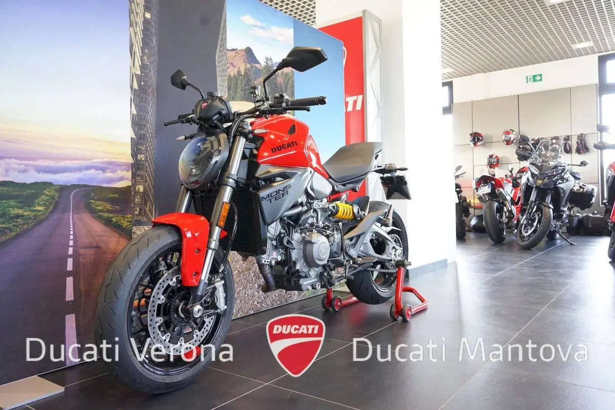 Ducati Monster 937 (2021 - 25) (13)