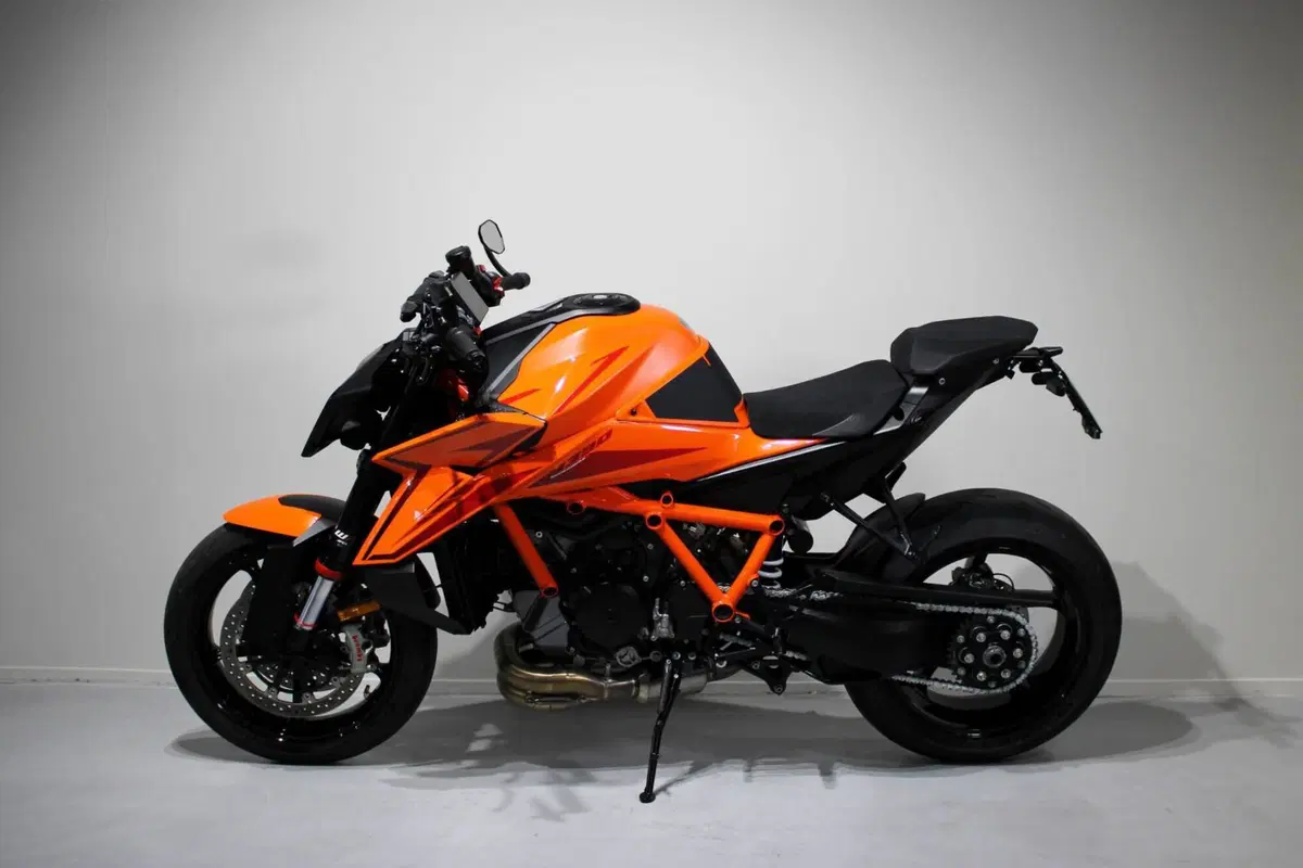 KTM 1390 Super Duke R (2024 - 26) (4)