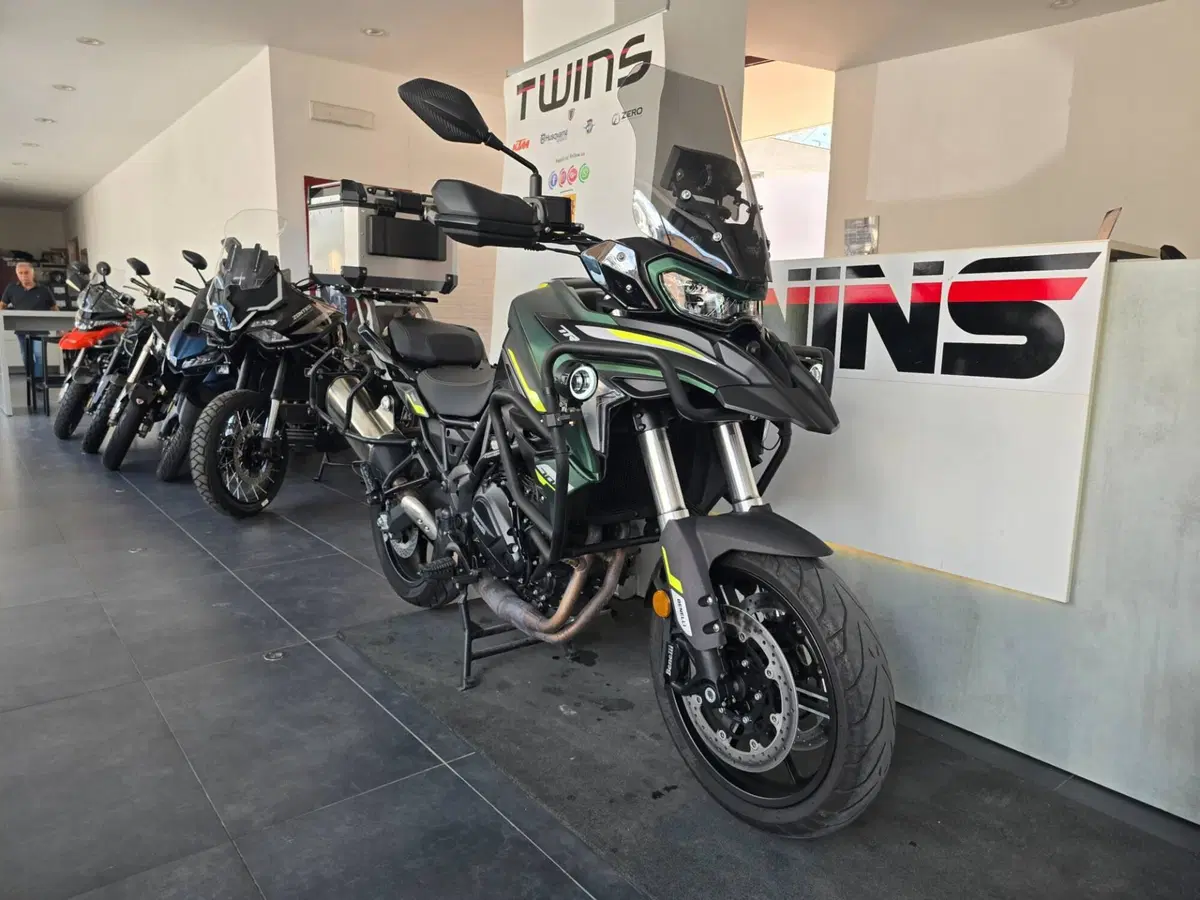 Benelli TRK 702 (2023 - 25) (2)
