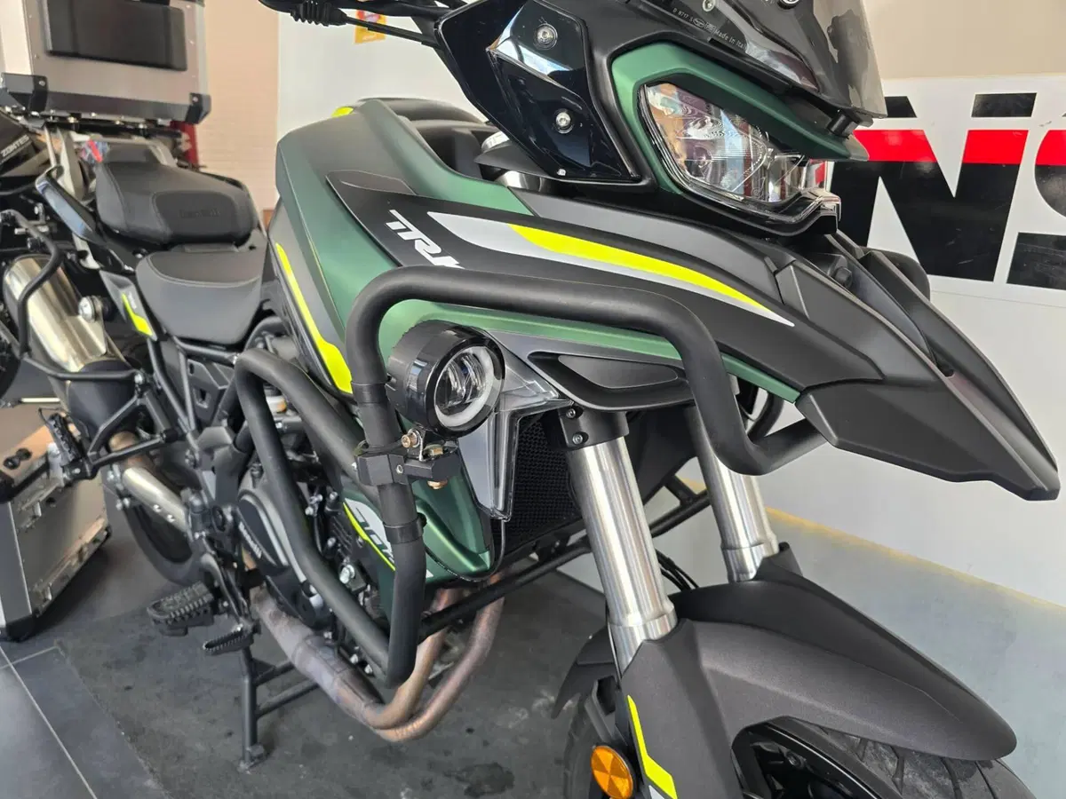 Benelli TRK 702 (2023 - 25) (9)