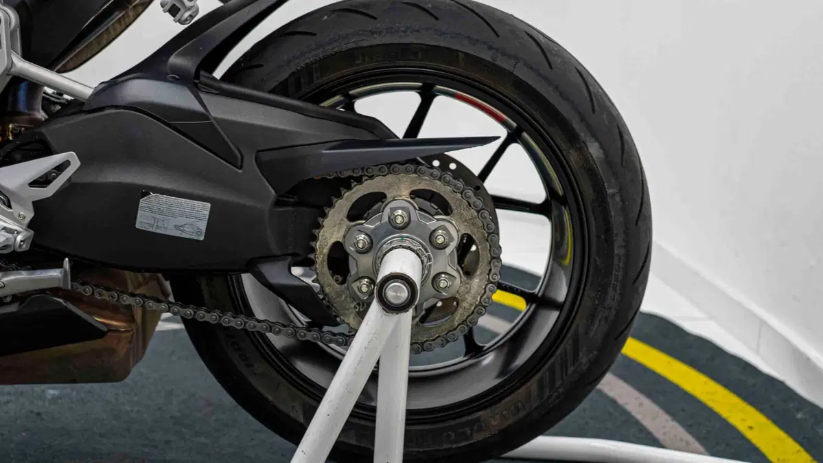 Ducati Streetfighter V2 (2022 - 24) (7)