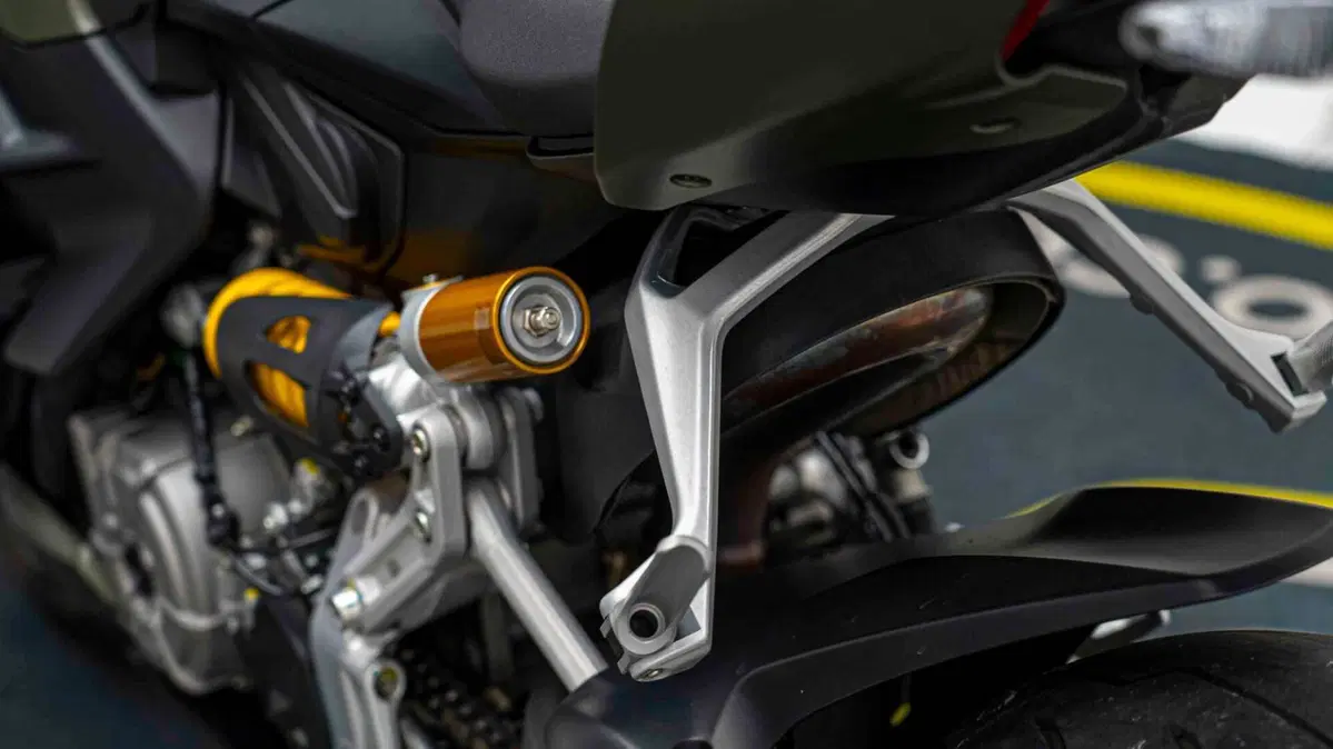 Ducati Streetfighter V2 (2022 - 24) (8)