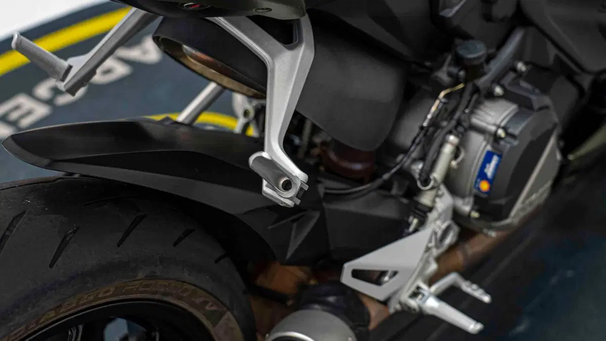 Ducati Streetfighter V2 (2022 - 24) (9)