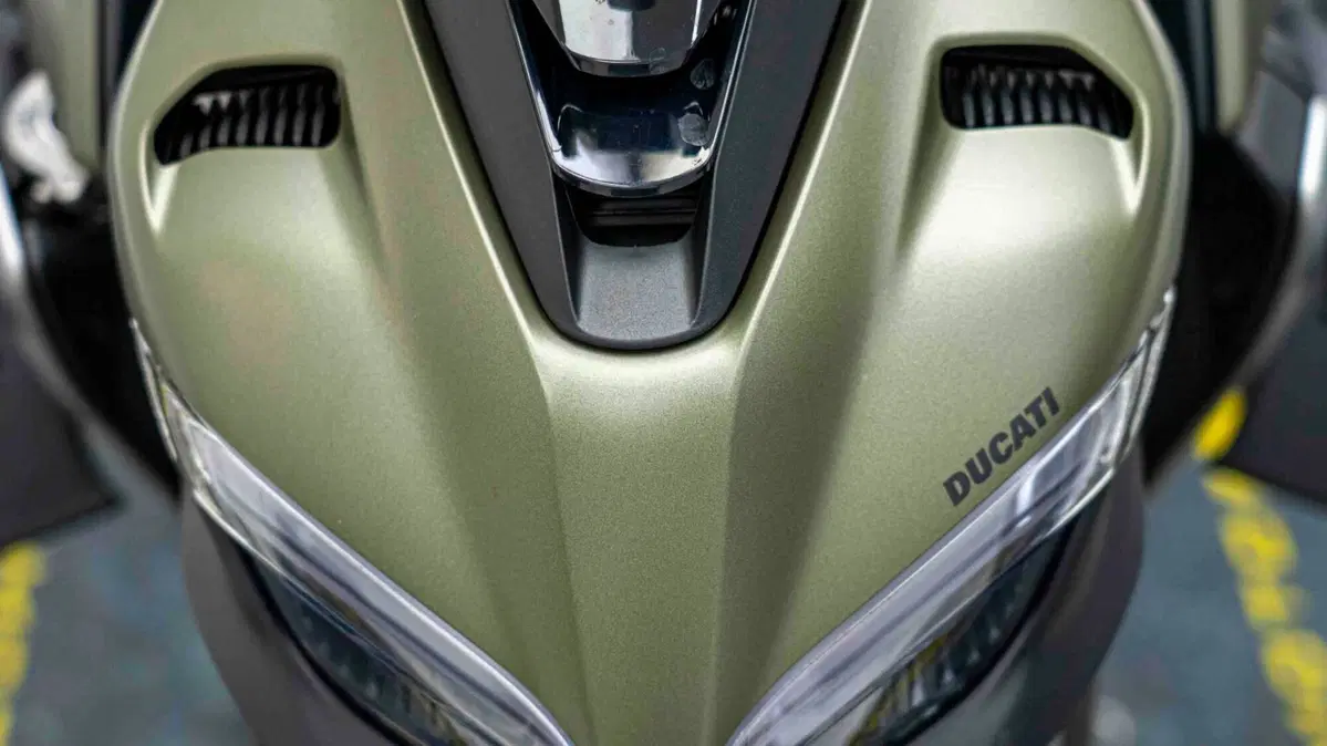 Ducati Streetfighter V2 (2022 - 24) (12)