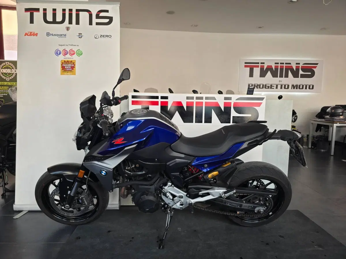 Bmw F 900 R (2021 - 24) (4)