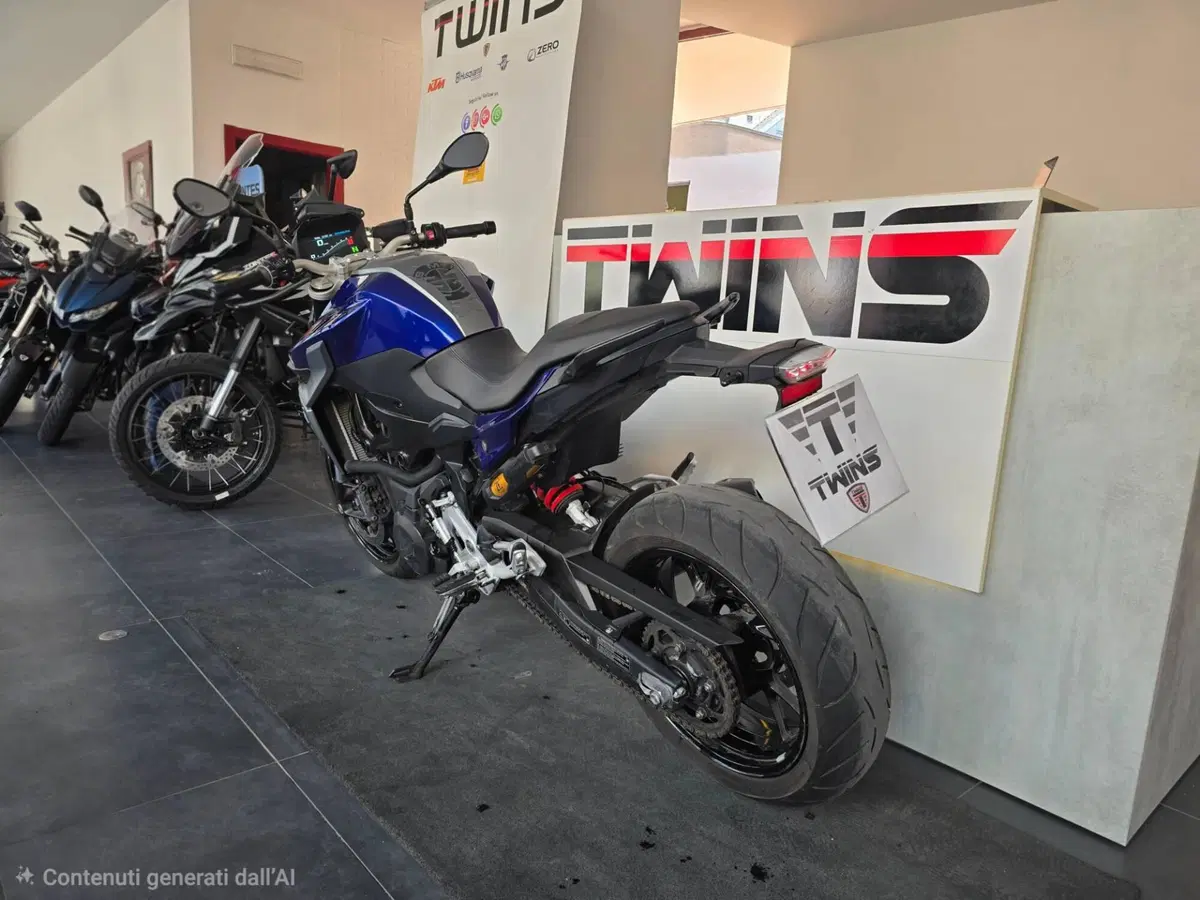 Bmw F 900 R (2021 - 24) (5)