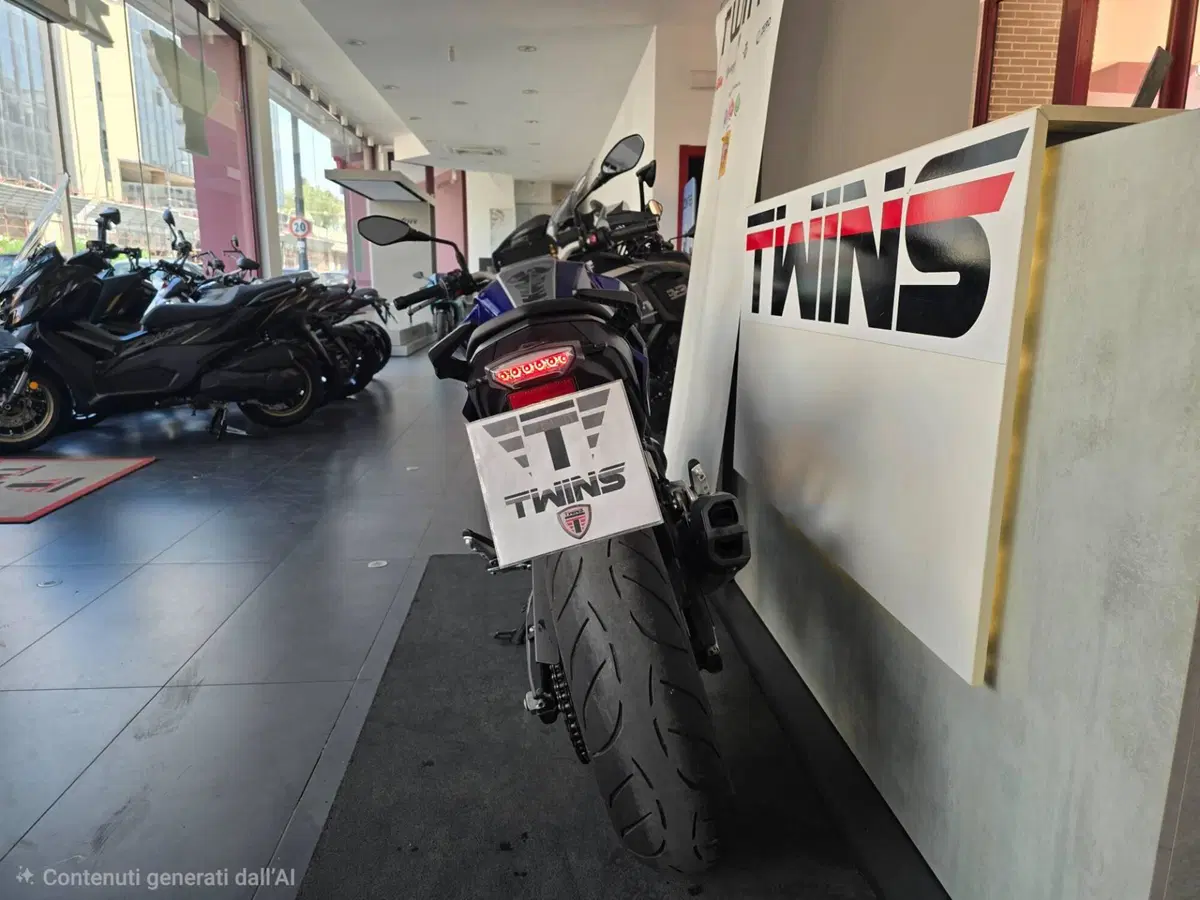 Bmw F 900 R (2021 - 24) (6)