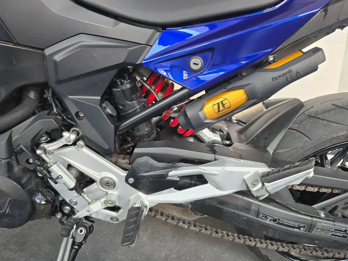Bmw F 900 R (2021 - 24) (10)