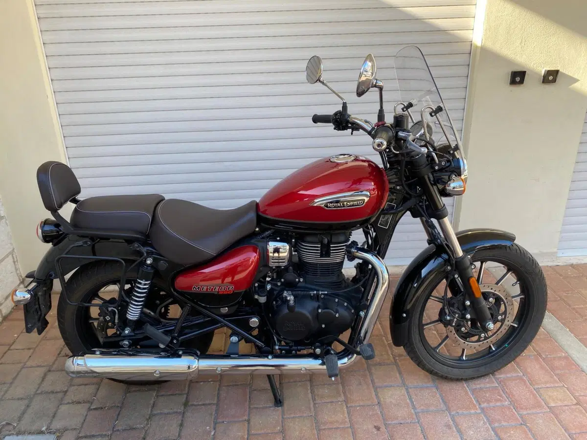 Royal Enfield Meteor 350 Aurora (2024 - 26) (3)