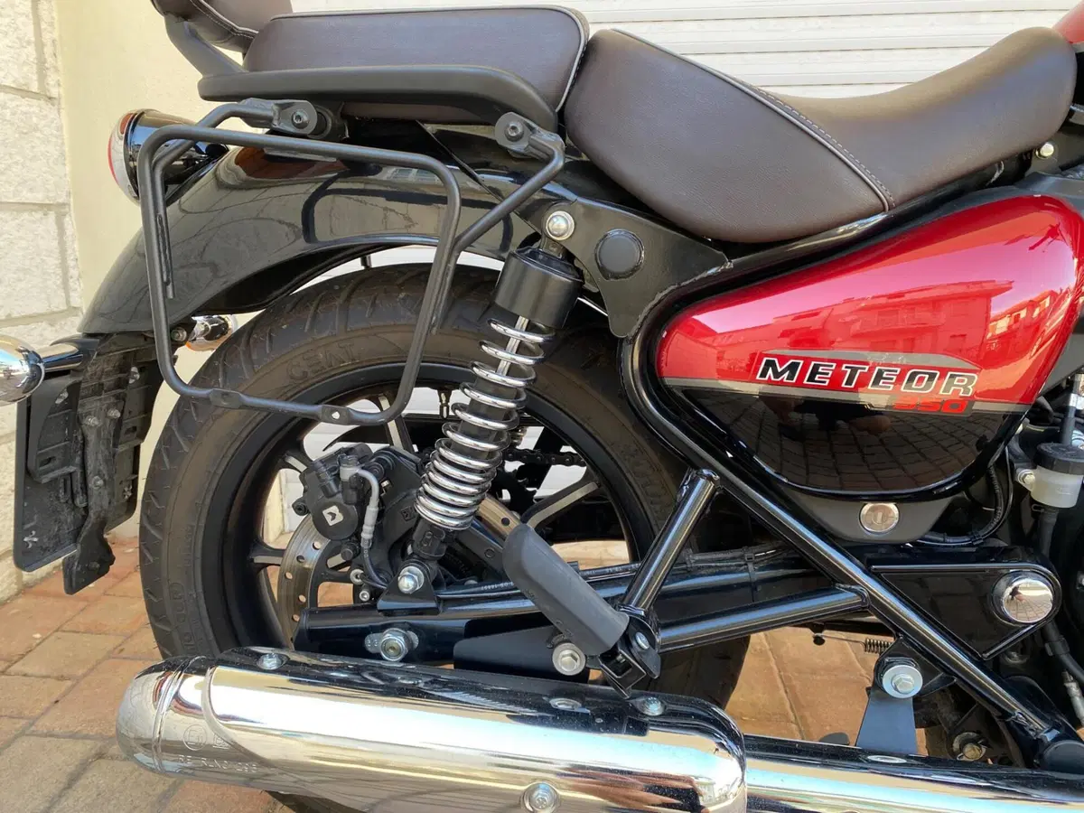 Royal Enfield Meteor 350 Aurora (2024 - 26) (5)