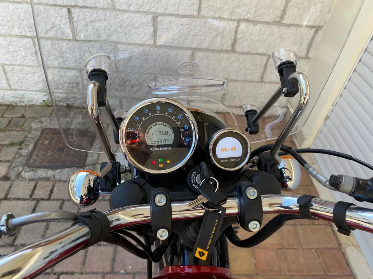 Royal Enfield Meteor 350 Aurora (2024 - 26) (8)