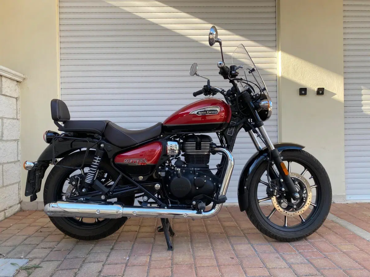 Royal Enfield Meteor 350 Aurora (2024 - 26) (13)