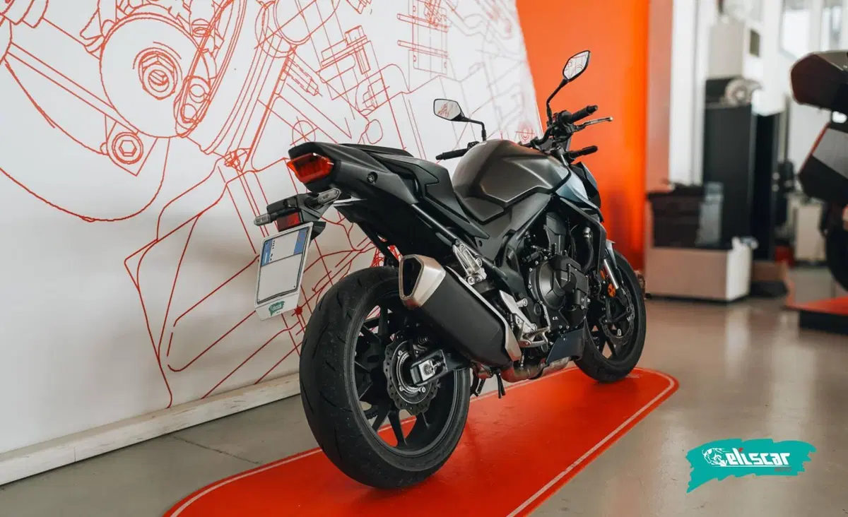 Honda CB 750 Hornet (2026) (4)