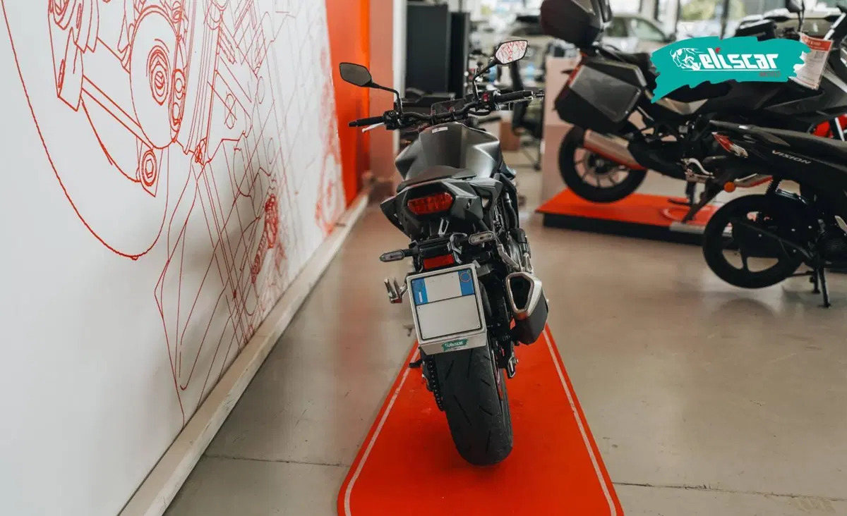 Honda CB 750 Hornet (2026) (5)