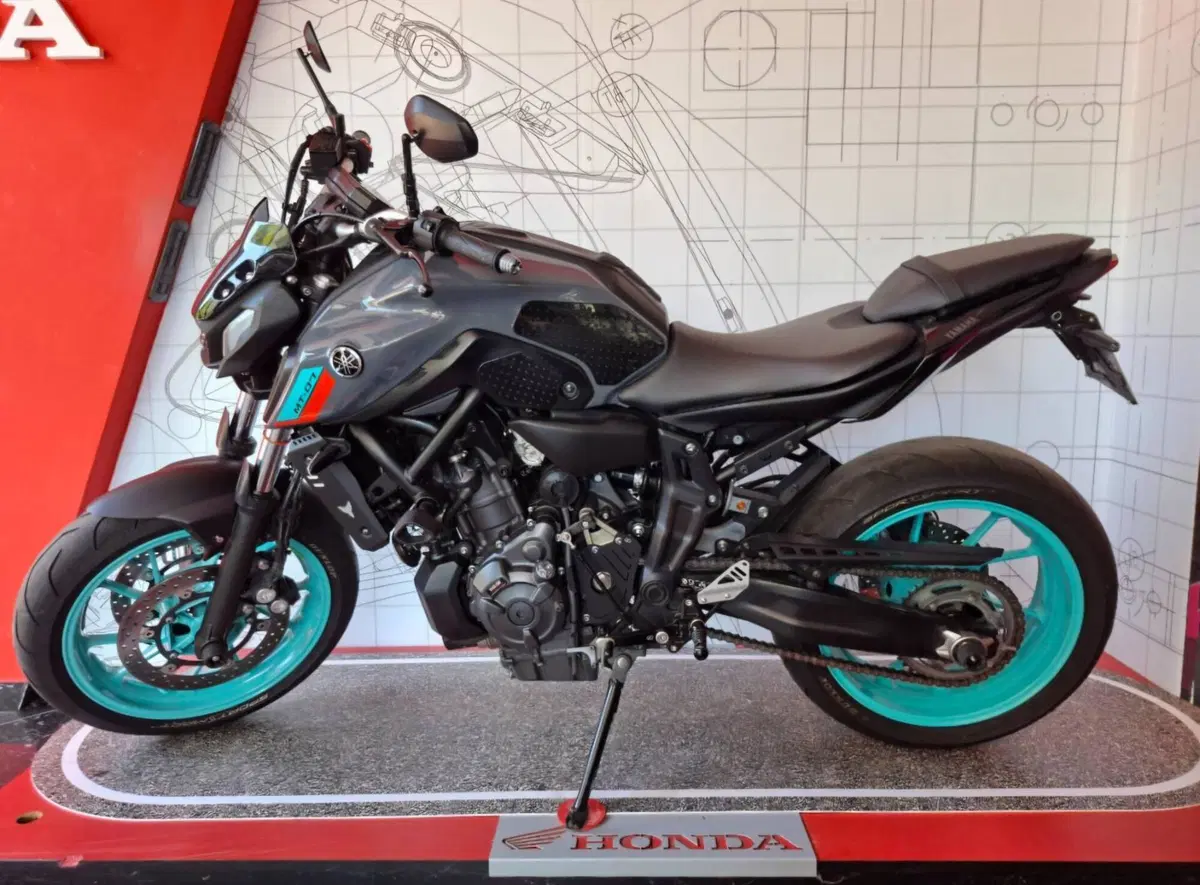 Yamaha MT-07 (2021 - 24) (2)