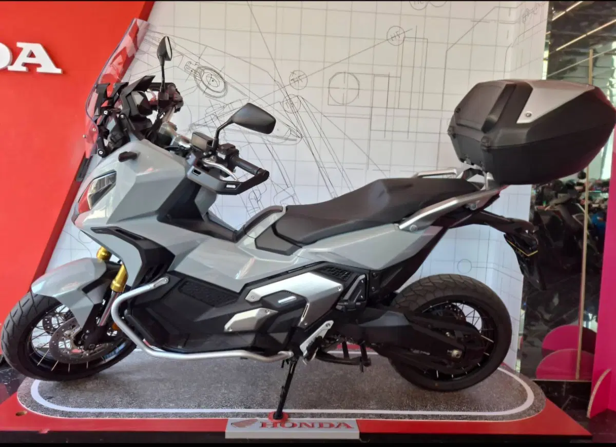 Honda X-ADV 750 DCT Gravel (2021 - 24) (2)