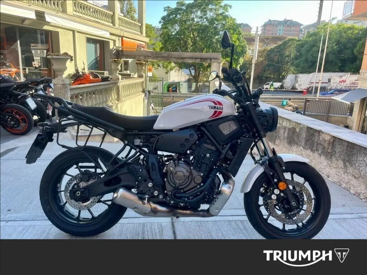 Yamaha XSR 700 (2022 - 26) (2)