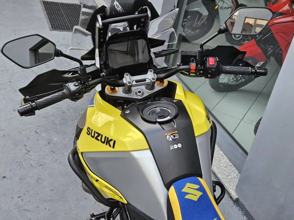 Suzuki V-Strom 1050DE (2023 - 24) (8)