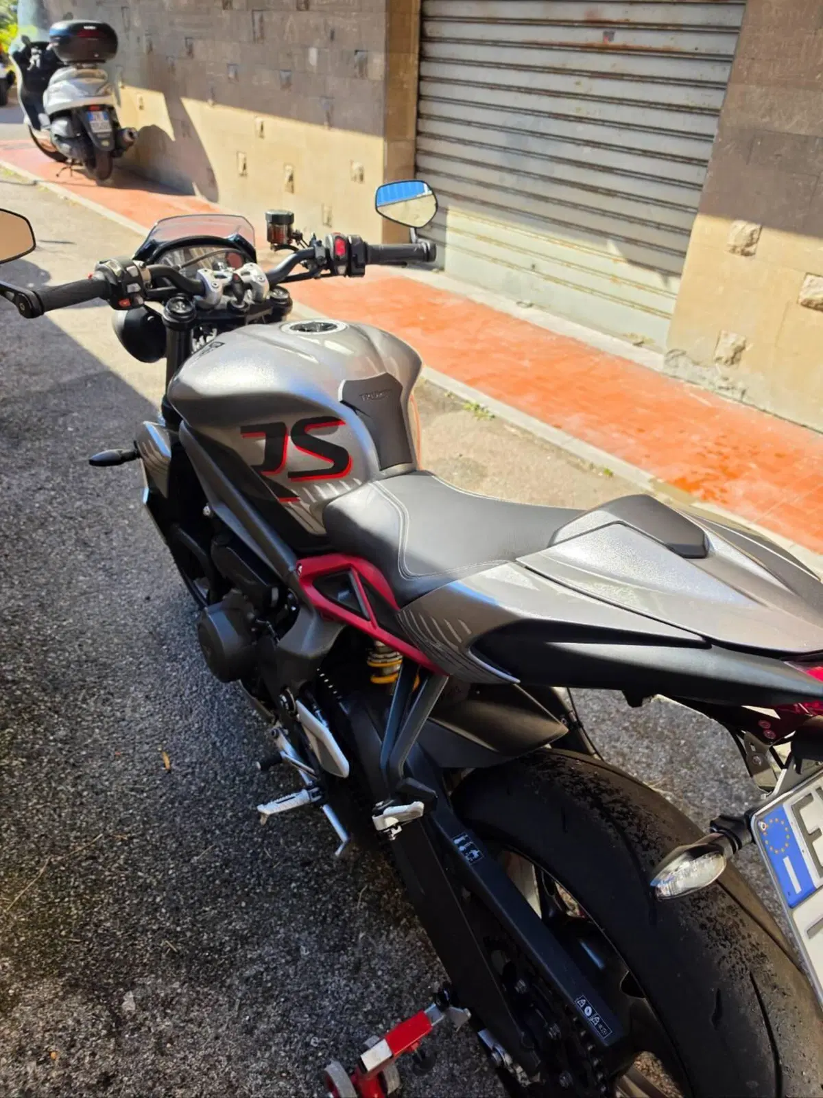 Triumph Street Triple RS (2020 - 22) (4)