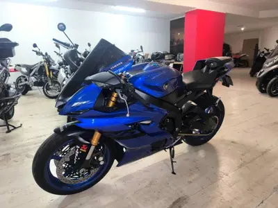 Yamaha YZF R6 (2017 - 20) usata
