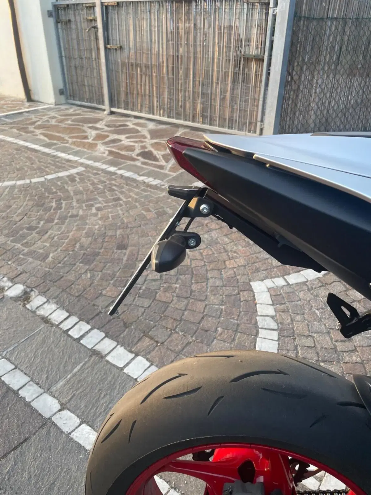 Triumph Street Triple 765 RX (2026) (5)