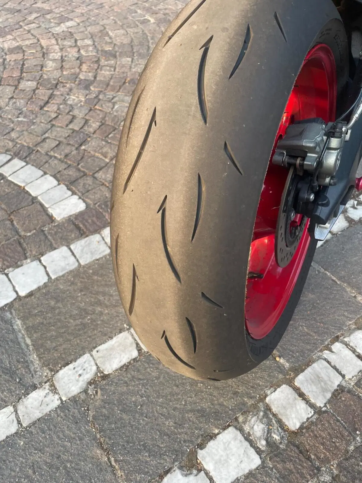 Triumph Street Triple 765 RX (2026) (6)