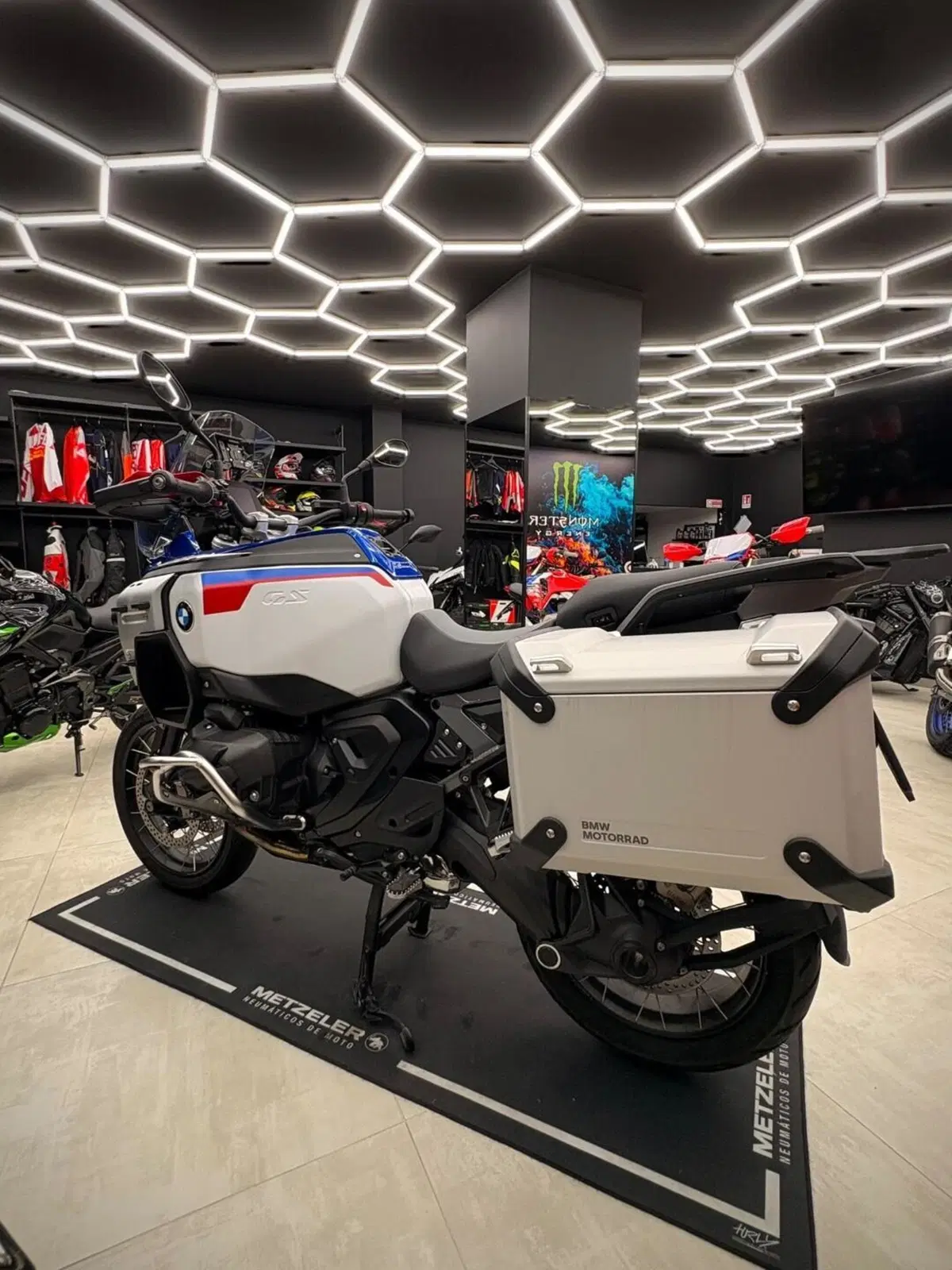 Bmw R 1300 GS Trophy (2023 - 26) (3)