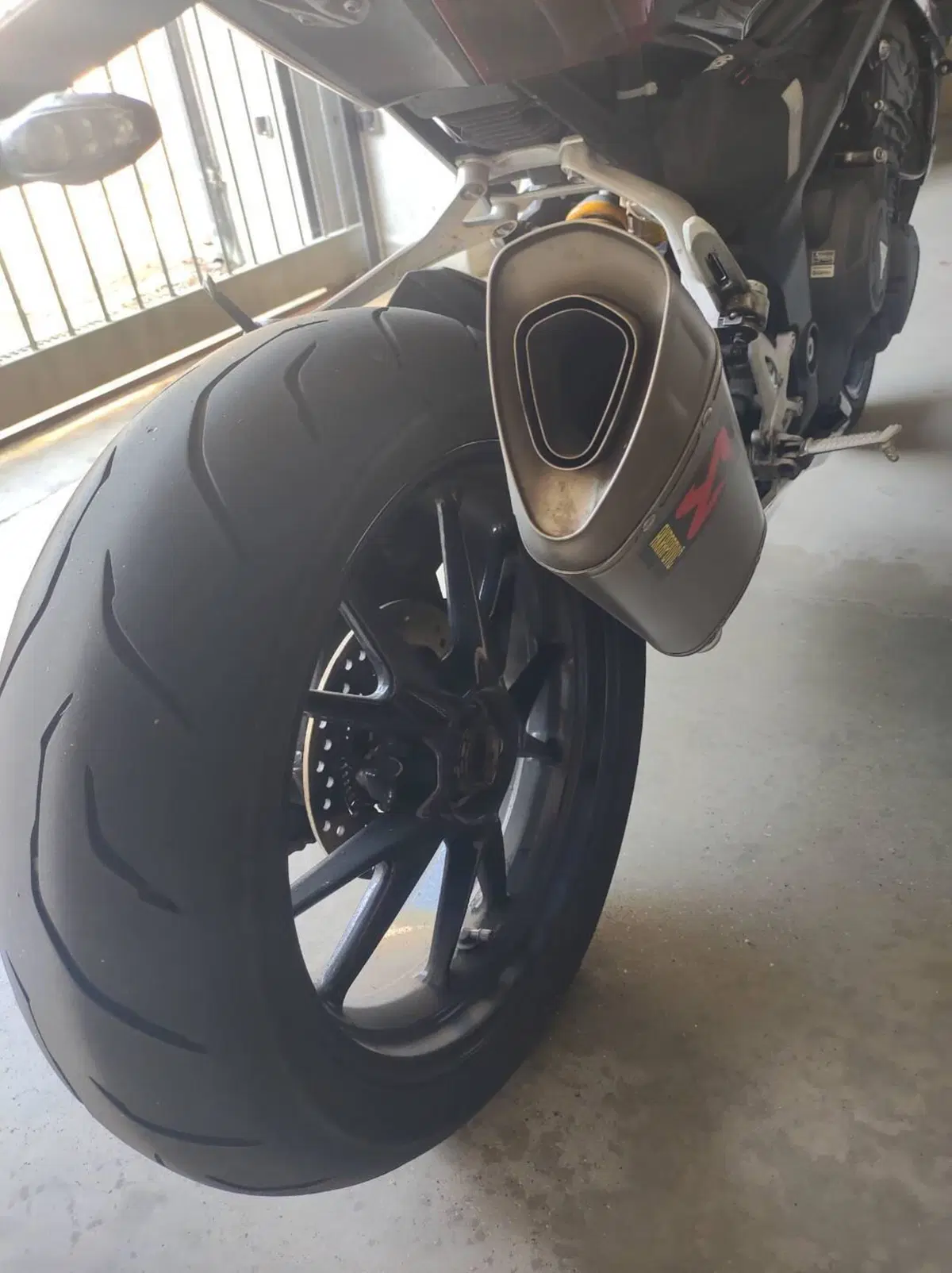 Triumph Speed Triple 1200 RR (2022 - 26) (2)