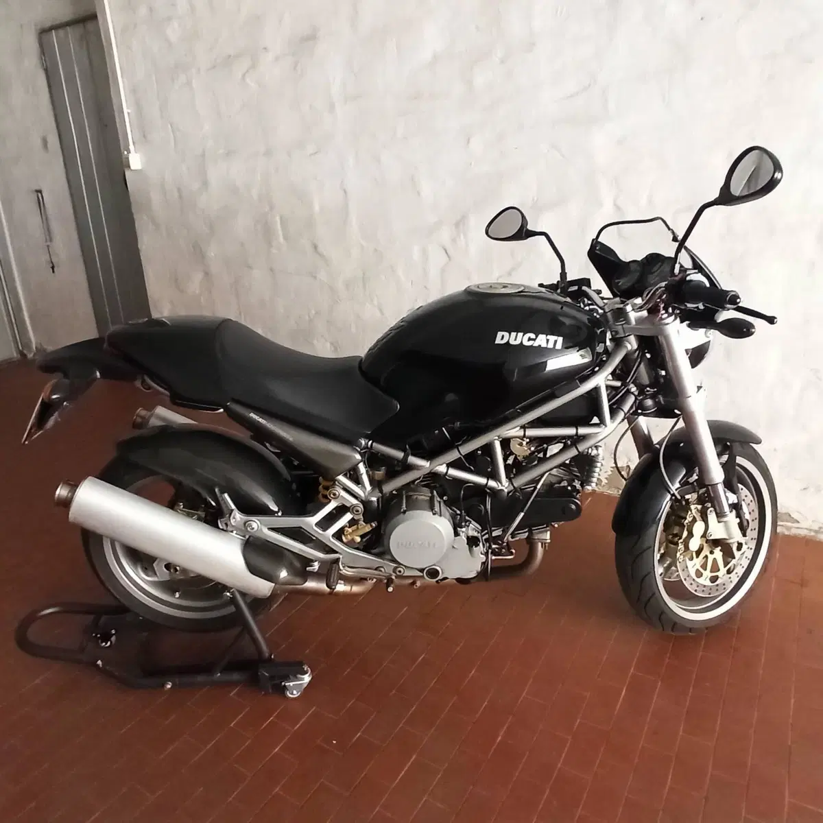 Ducati Monster 800 (2003 - 05) (4)
