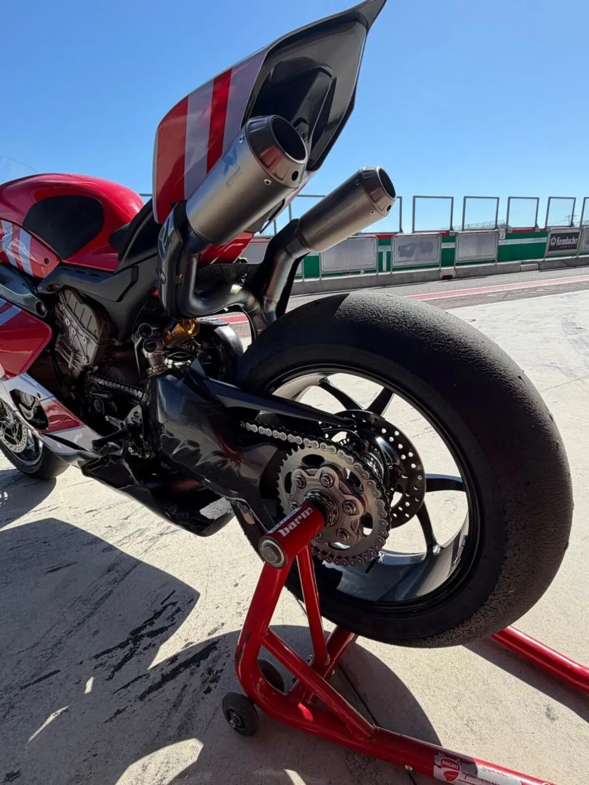 Ducati Panigale V4 (2022 - 24) (8)