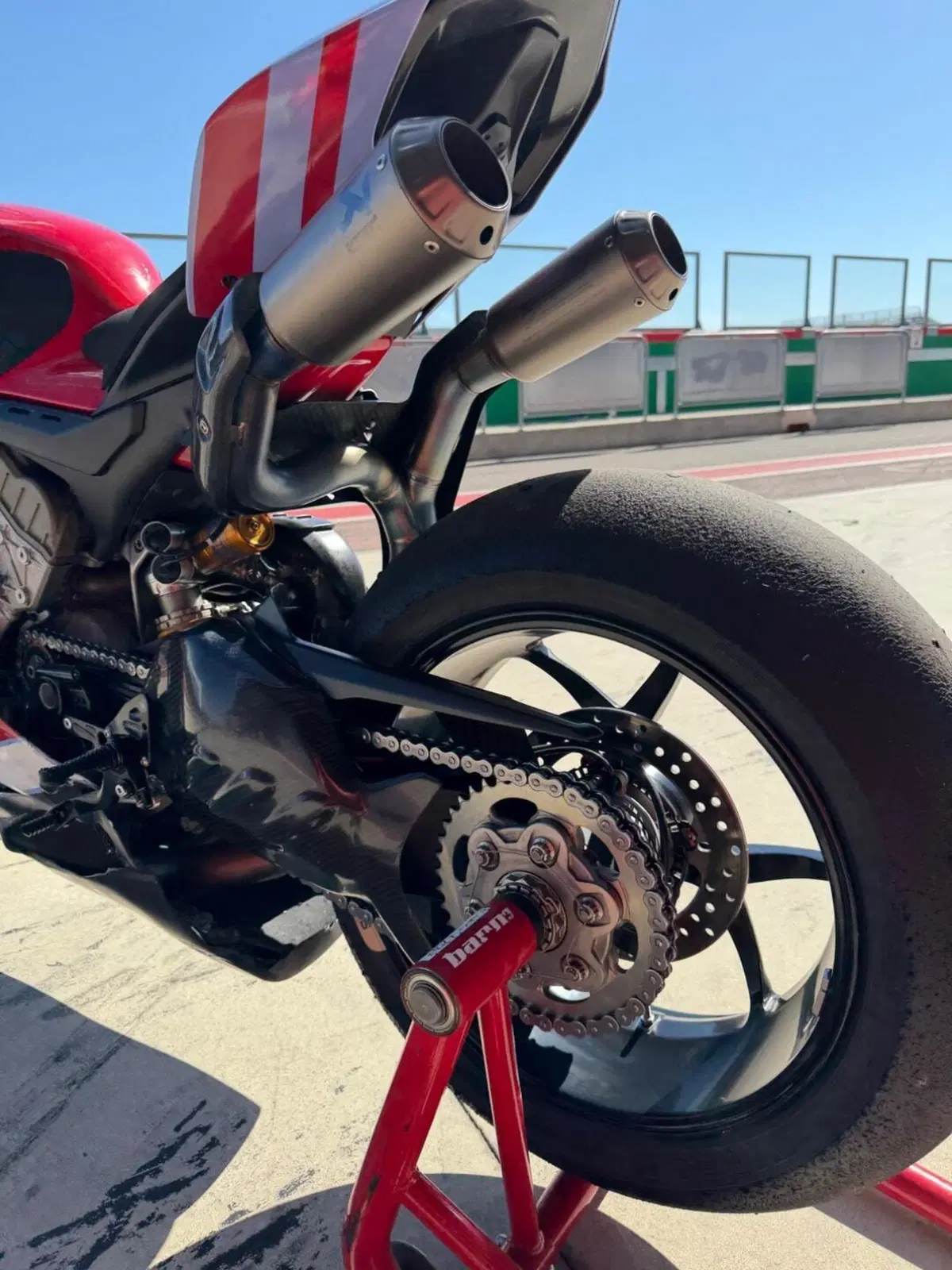 Ducati Panigale V4 (2022 - 24) (10)