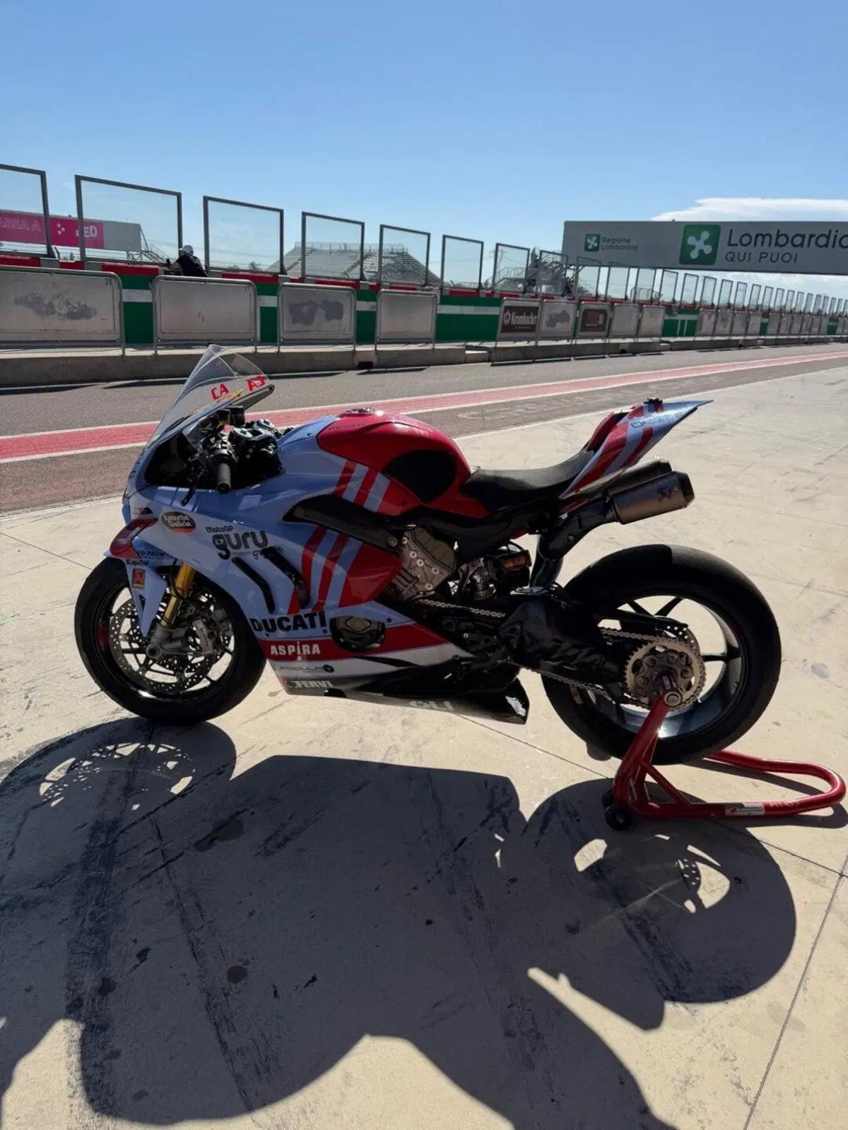 Ducati Panigale V4 (2022 - 24) (11)