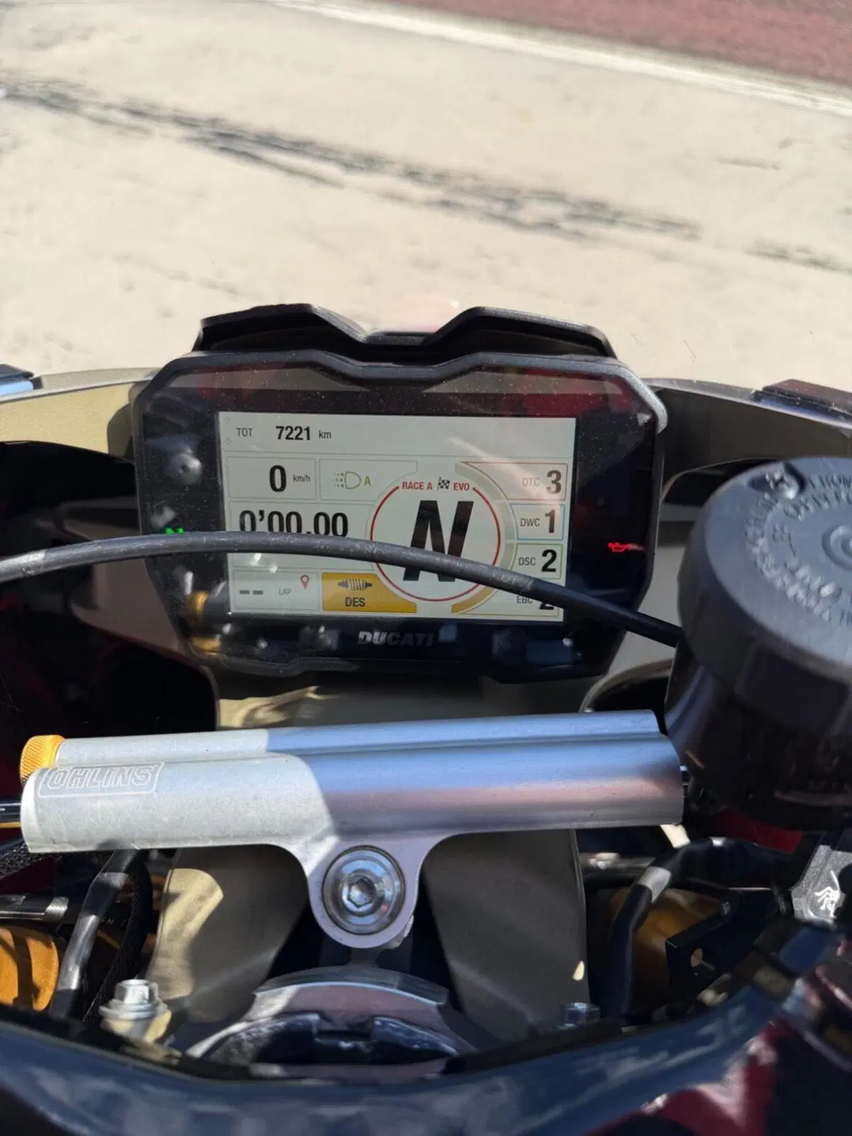 Ducati Panigale V4 (2022 - 24) (14)