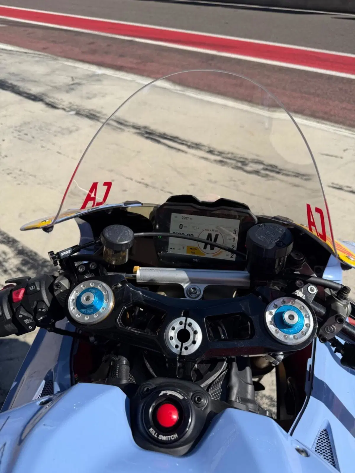 Ducati Panigale V4 (2022 - 24) (9)