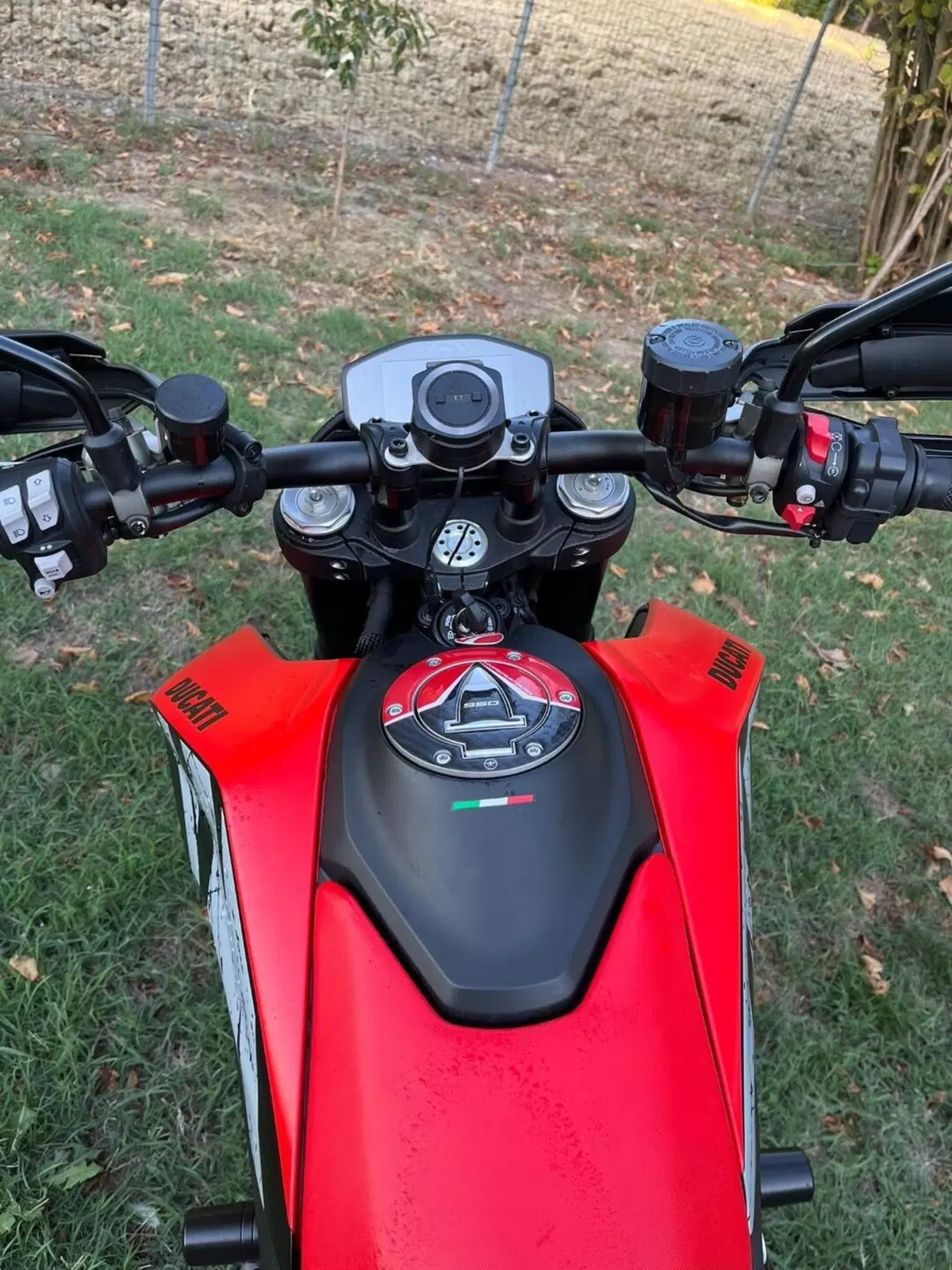 Ducati Hypermotard 950 RVE (2022 - 25) (5)