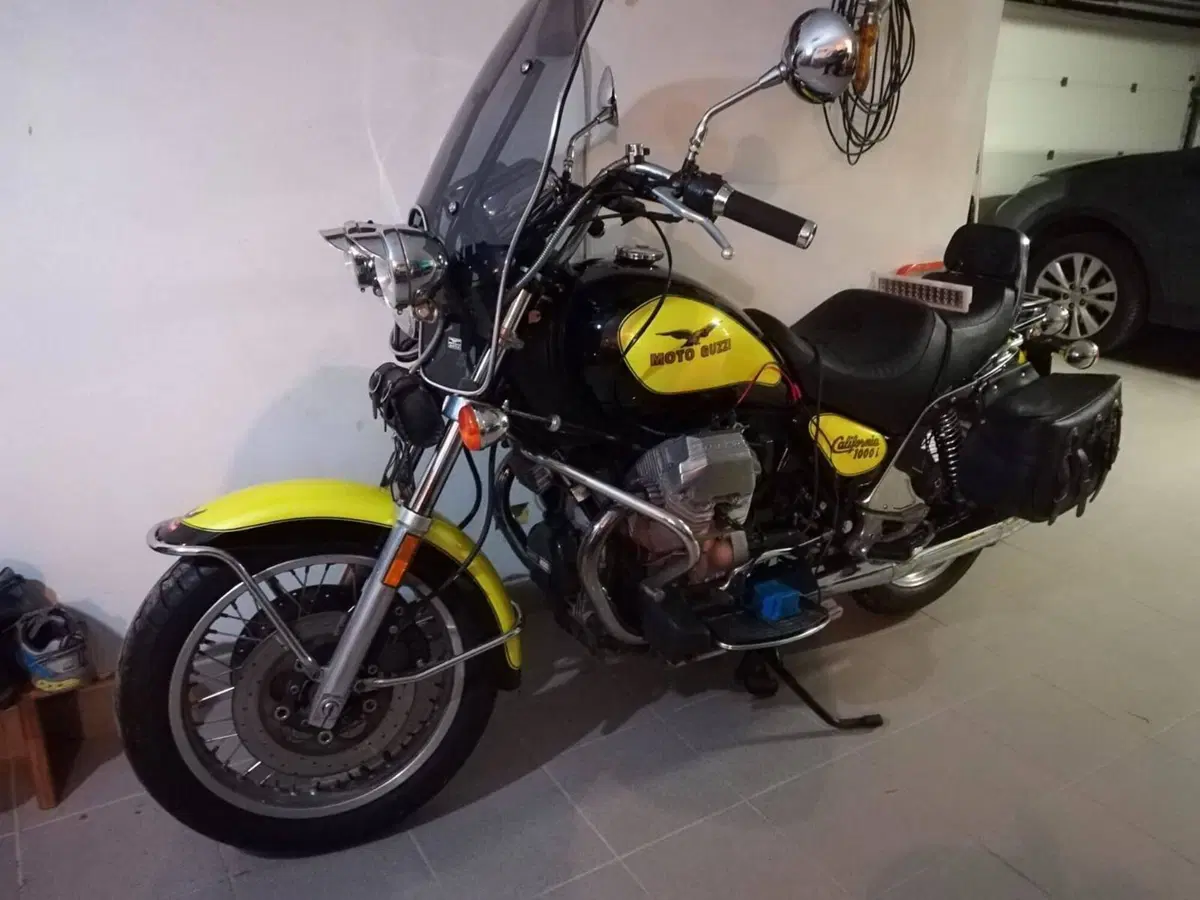 Moto Guzzi California 1000 I.E (2)
