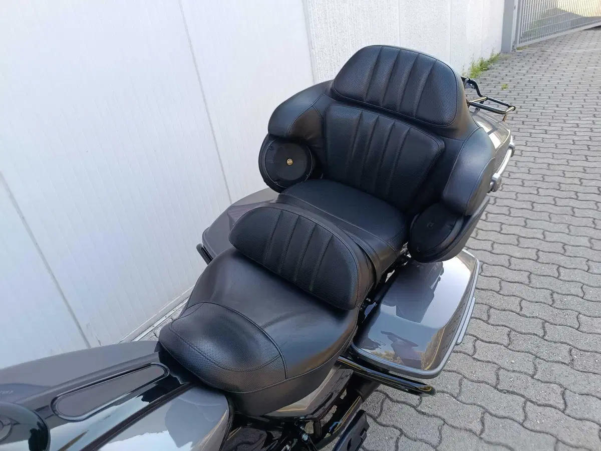 Harley-Davidson 117 Limited (2018 - 20) - FLHTKSE (2)