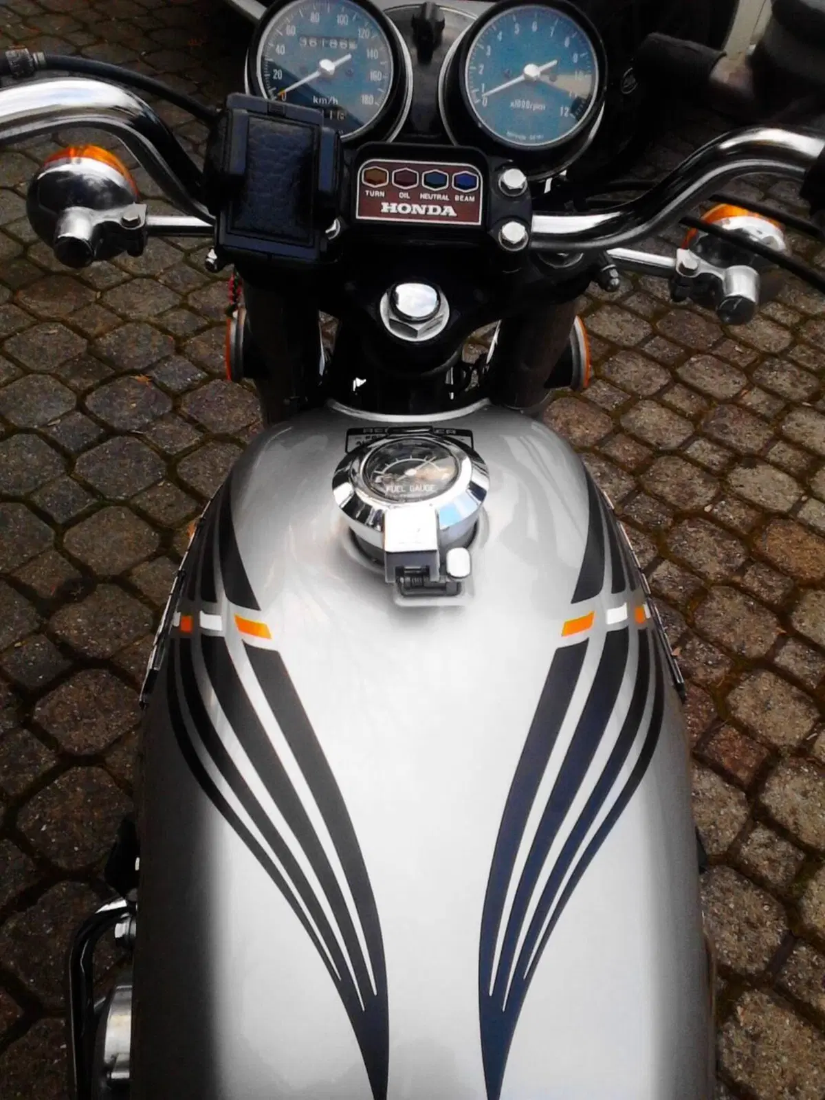 Honda CB 350 FOUR (10)