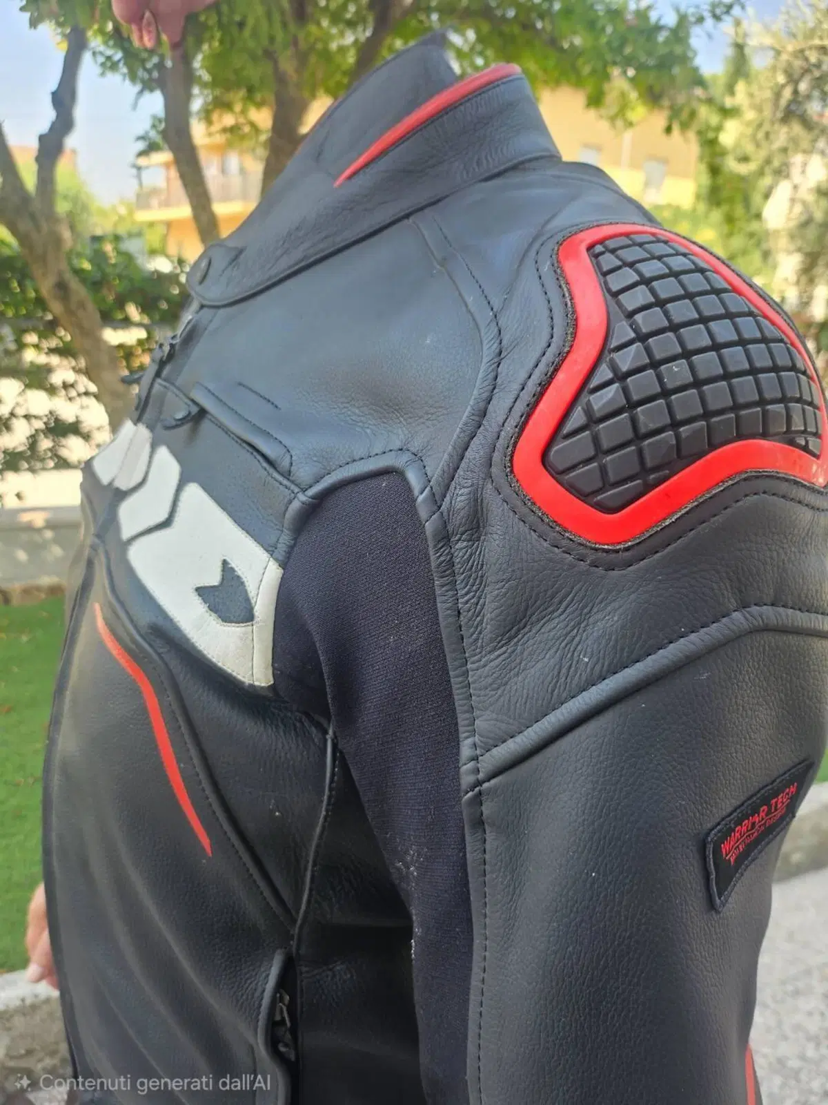 Vendo tuta (pantalone e giacca) taglia 52 Spidi