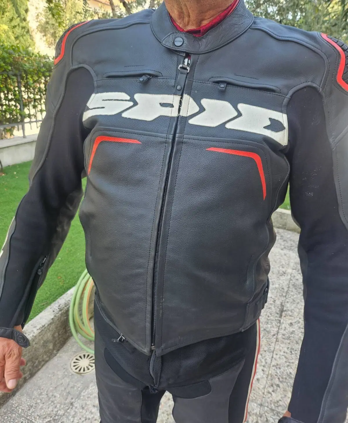 Vendo tuta (pantalone e giacca) taglia 52 Spidi (4)