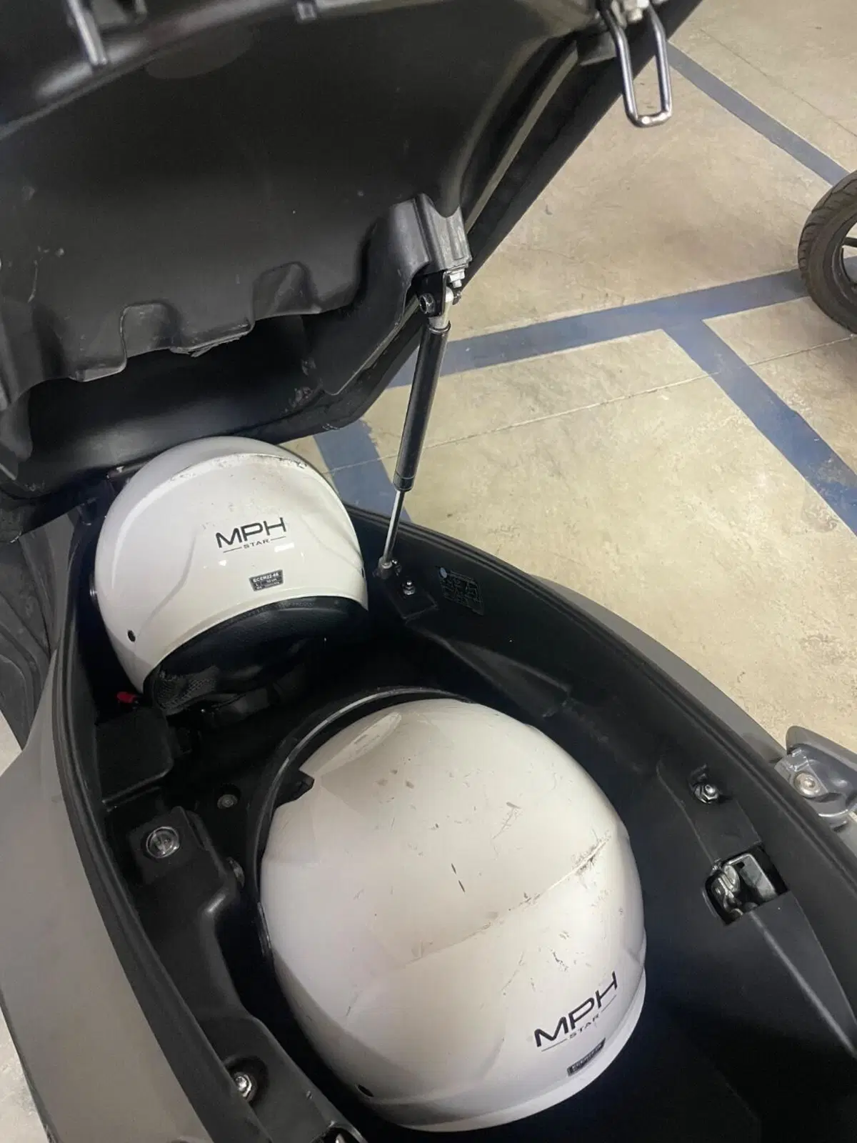 Kymco Agility 300i (2021 - 25) (2)