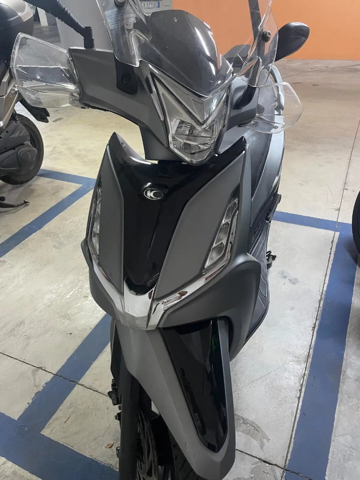 Kymco Agility 300i (2021 - 25) (4)