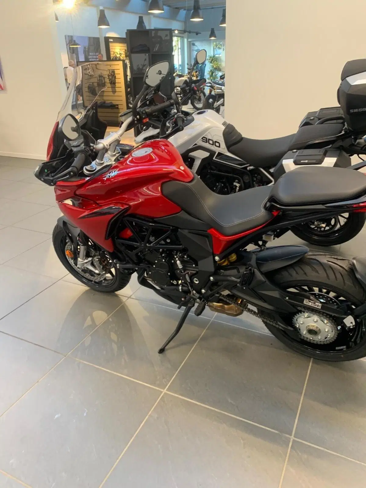 MV Agusta Turismo Veloce 800 R (2023 - 26) (4)