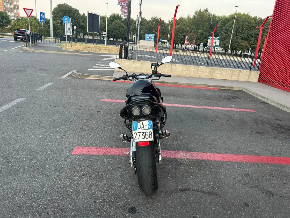Suzuki GSR 600 (2006 - 11) (5)